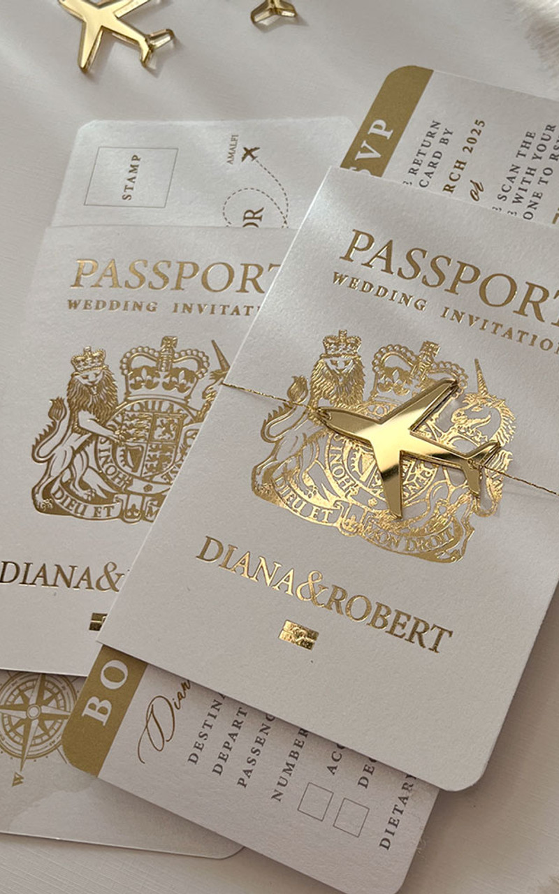 Custom Elegant White Hardcover Passport Wedding Invitations Card Gold Acrylic Decor Hot Stamp Information Cards Mariage Party
